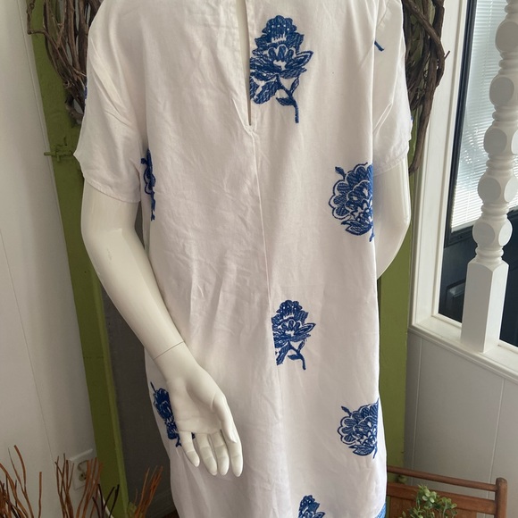 Linen Dress - Picture 3 of 3